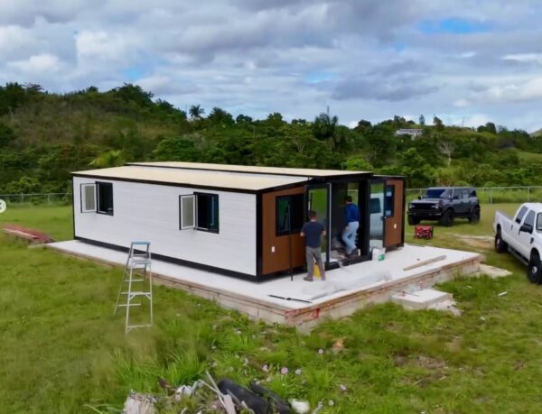 Quick Build 40Ft and 30Ft Prefabricated Movable Modern Expandable Container House Bathroom Kitchen Prefab Villa Portable Home